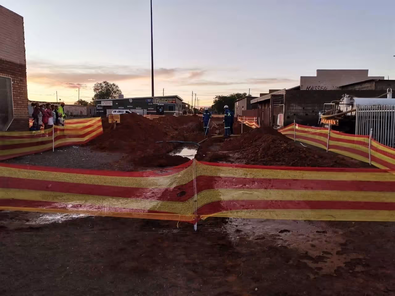 Makhonatsotlhe Trading - Electrical & Construction Services in Daniëlskuil
