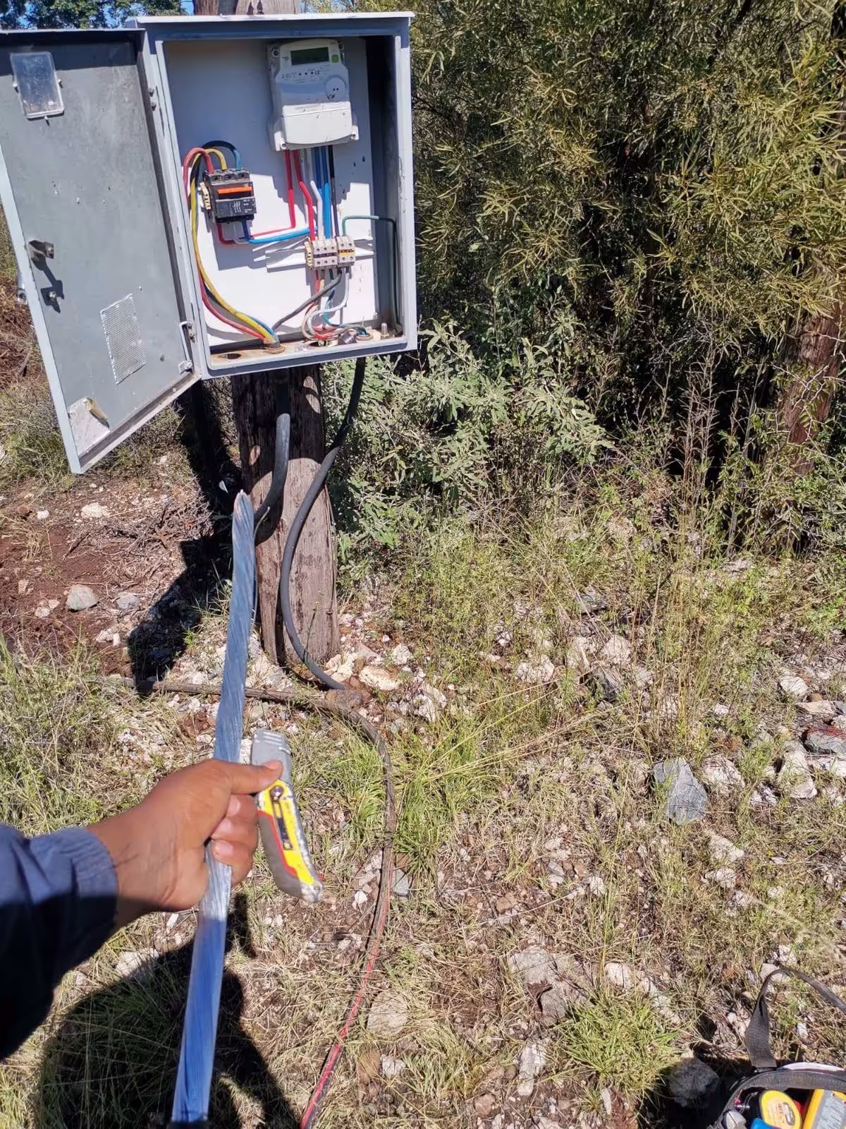 Makhonatsotlhe Trading - Electrical & Construction Services in Daniëlskuil